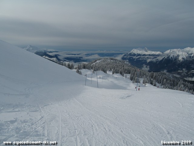 On continue en direction de la Croix de Costes... On continue en direction de la Croix de Costes...