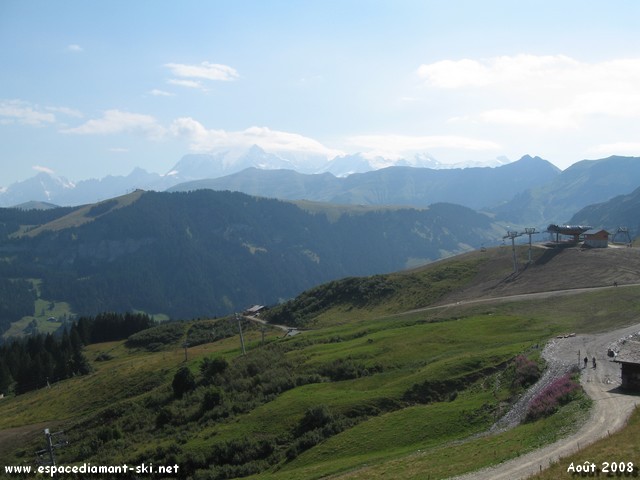 L'arrive du TSD6 du Crt du Midi et la Chane du Mont Blanc