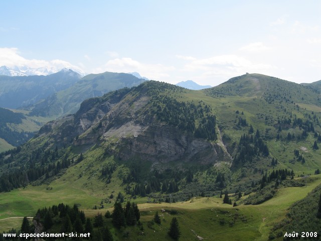 Vers le massif de Vry...