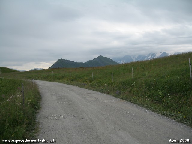 Les Aiguilles Croches et le Mont Blanc, toujours dans les nuages