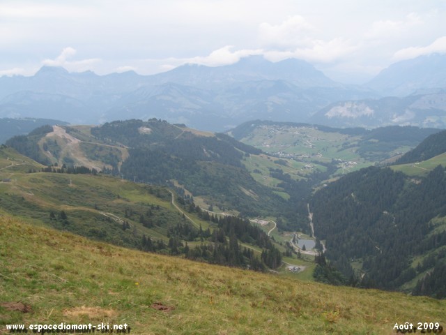 Vue sur Plan Dessert et le massif du Crt du Vors