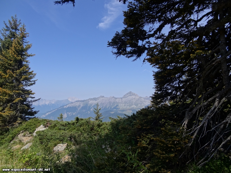 Le Mont Charvin et les Trois Sorcires