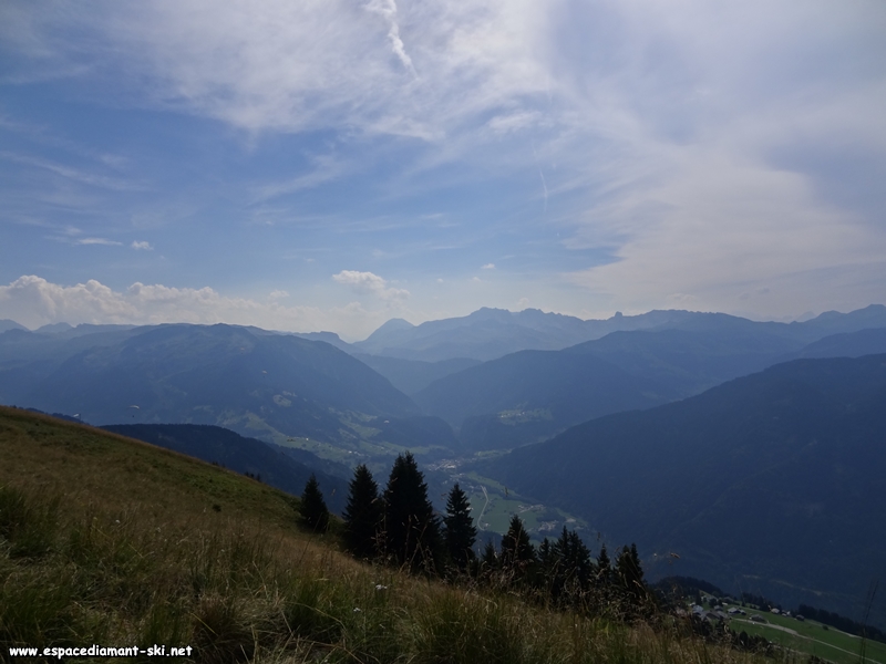 La valle et les montagnes du Beaufortain