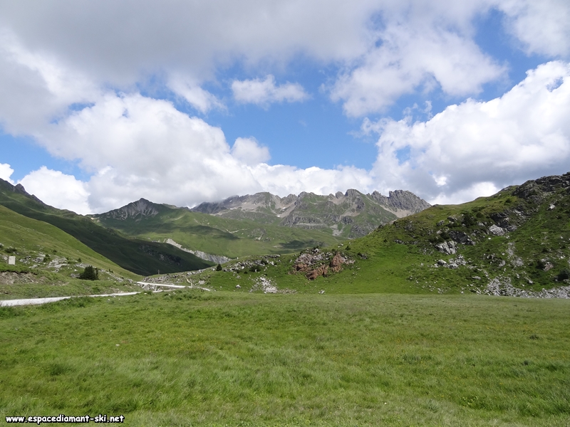 Au loin, la Crte de la Grande Pari