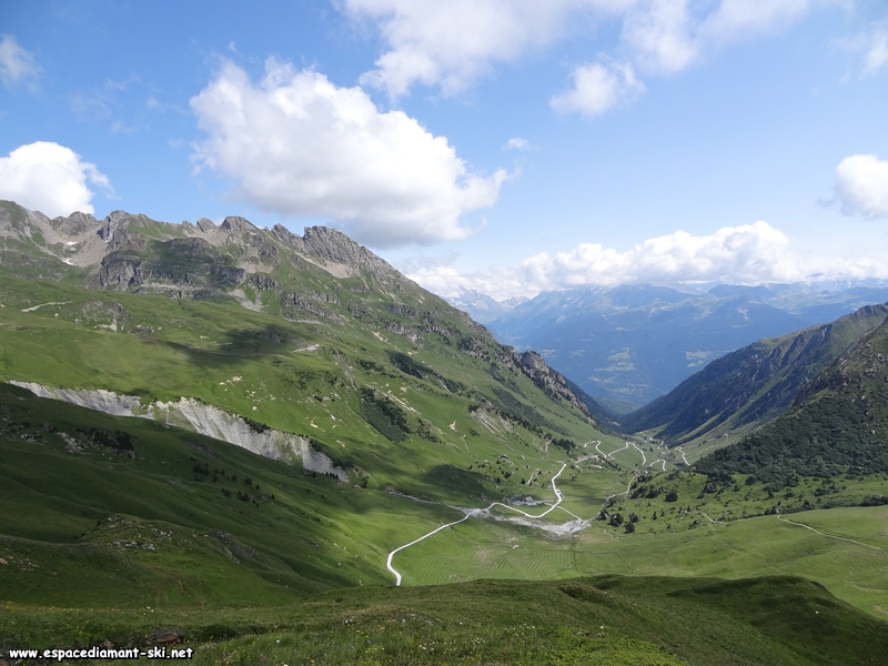 Vue plongeante vers la Valle de la Tarentaise !