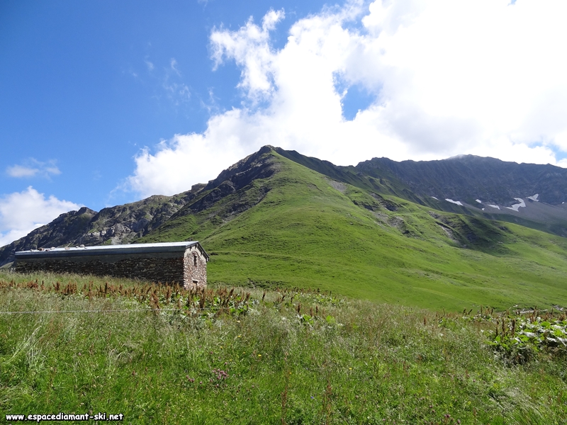 Le chalet en pierre de la Petite Berge