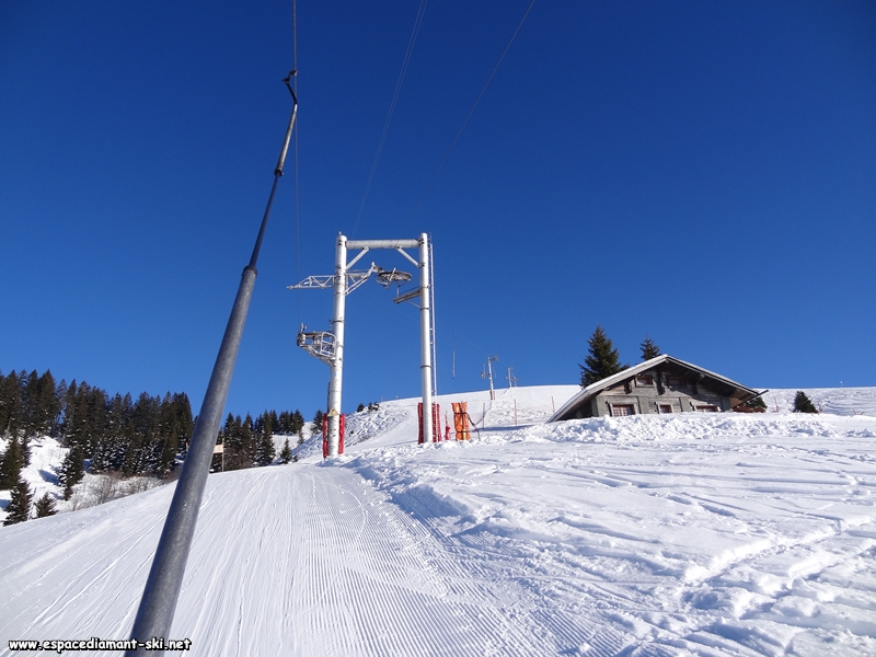 Pylne 9, virage endroit  droite