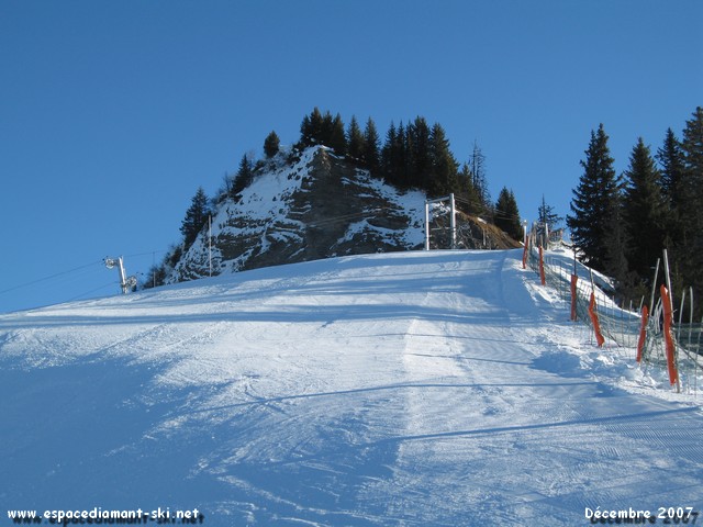 Pylnes 4 et 5 avec le piton rocheux vus de la bleue du Vors