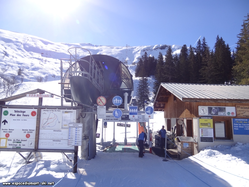 La zone d'embarquement