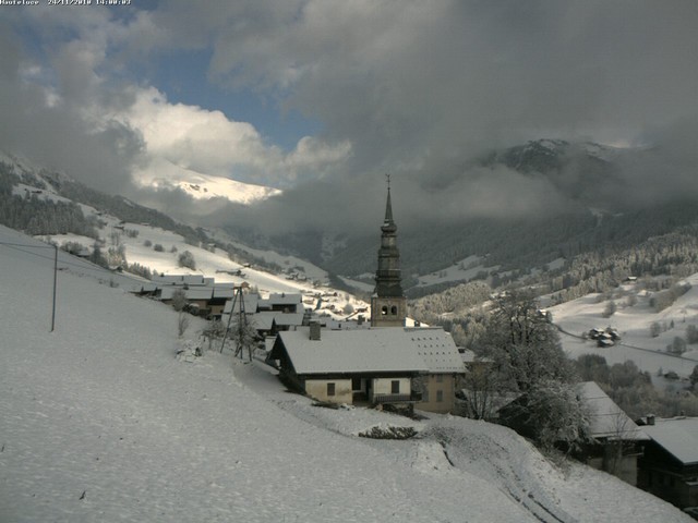 Le village d'Hauteluce sous la neige